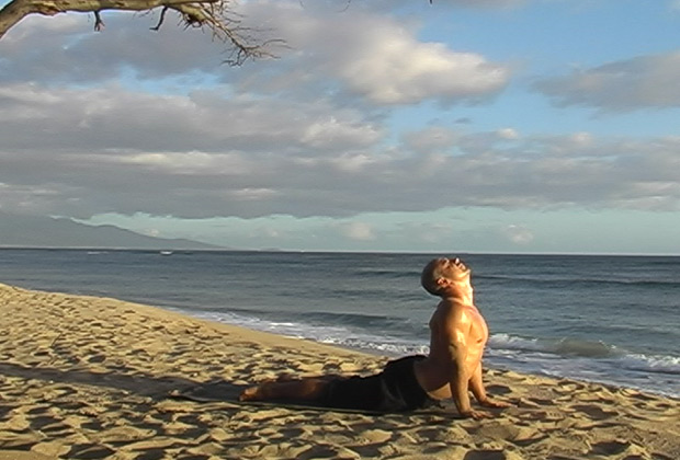 flowing yoga vinyasa tutorials
